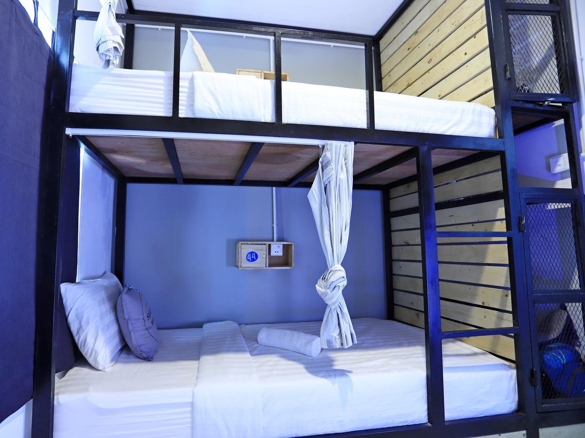 Oops Hostel Siem Reap Extérieur photo