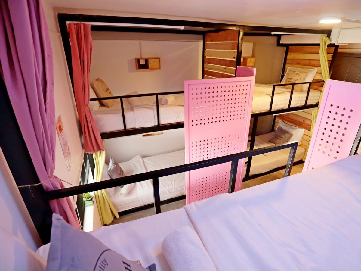 Oops Hostel Siem Reap Extérieur photo