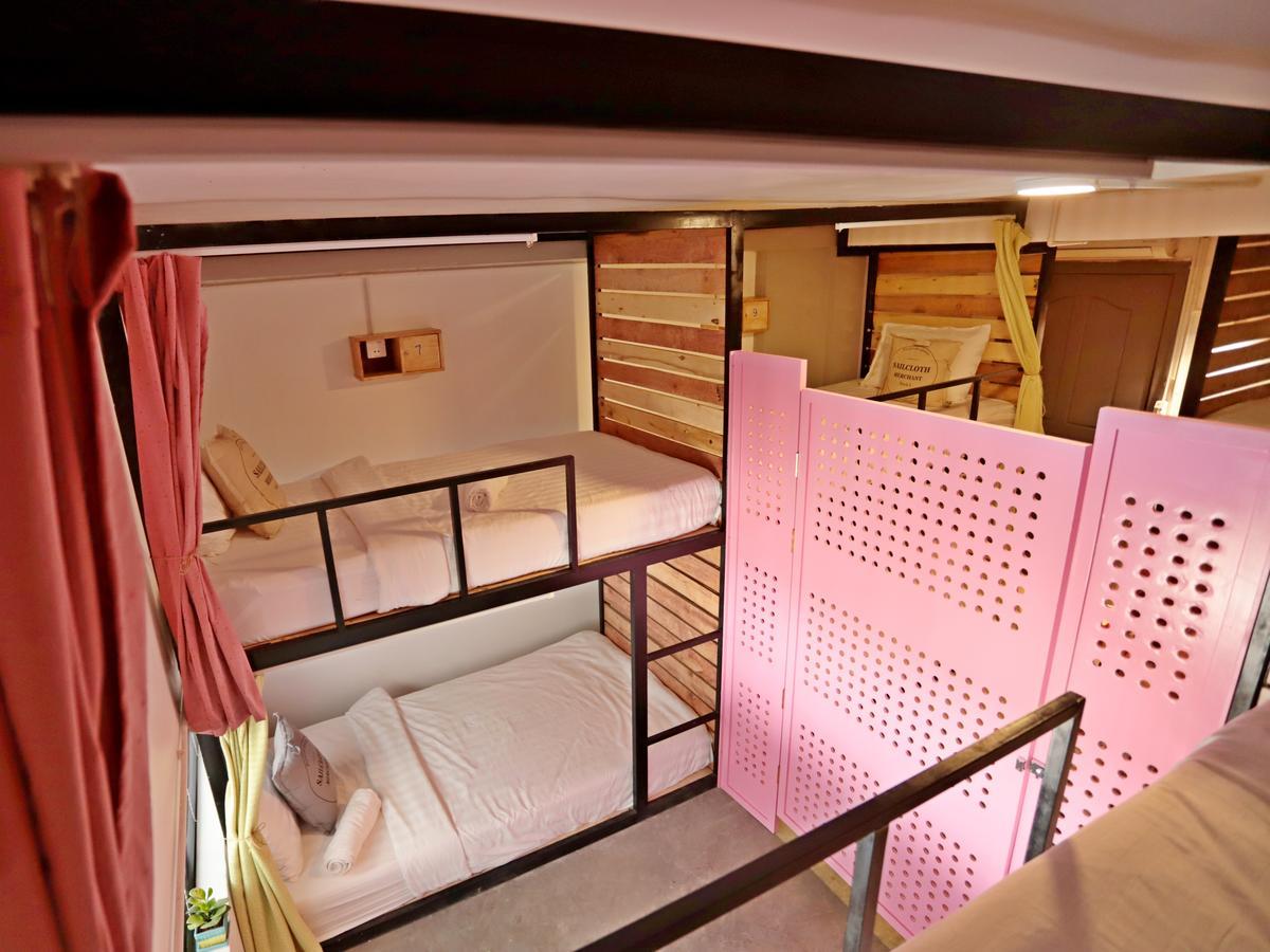 Oops Hostel Siem Reap Extérieur photo