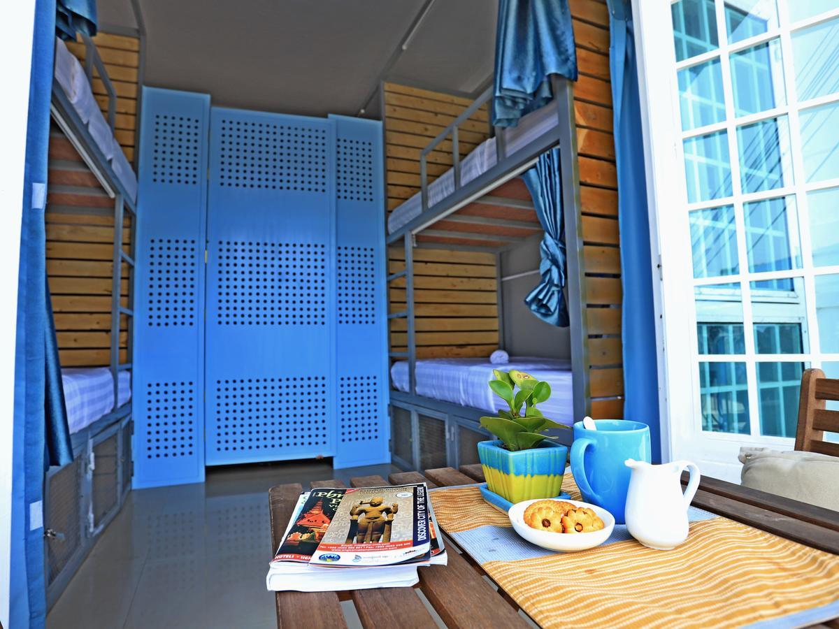 Oops Hostel Siem Reap Extérieur photo